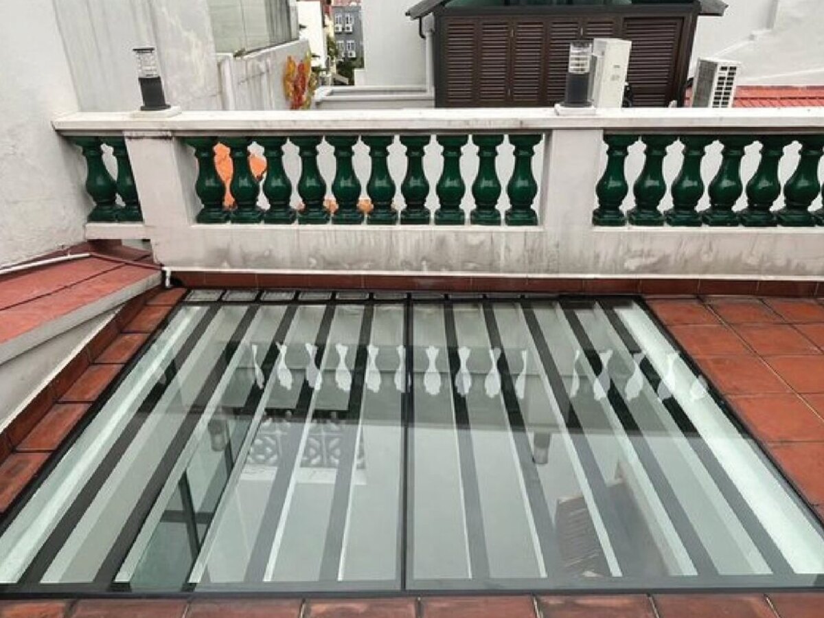Glass & Metal — Ezzogenics specialisation